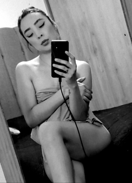 Lu Sasil heiße erotische foto