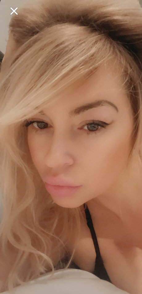 Vanessa Love porno pornostar galerie