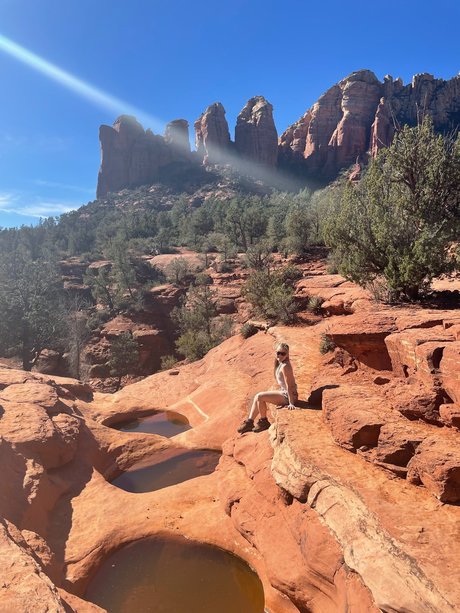 Petite Louise kunst pornostar foto