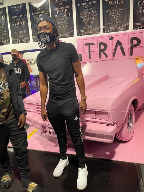 Tall Black LaidBack nackt pornografische bild