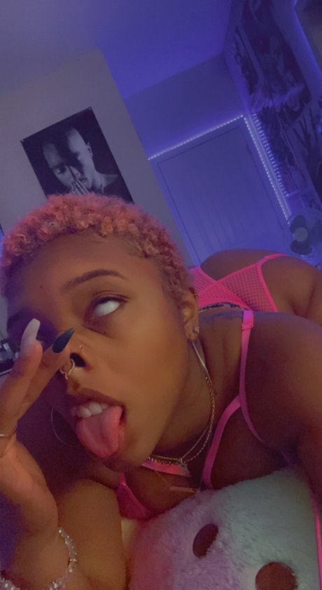 Londyn Lynxx pornostar erotische bilder