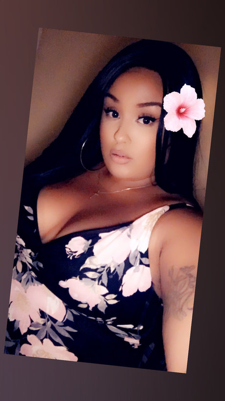 großer schwanz trans-onlyfans hübsche nackt galerie