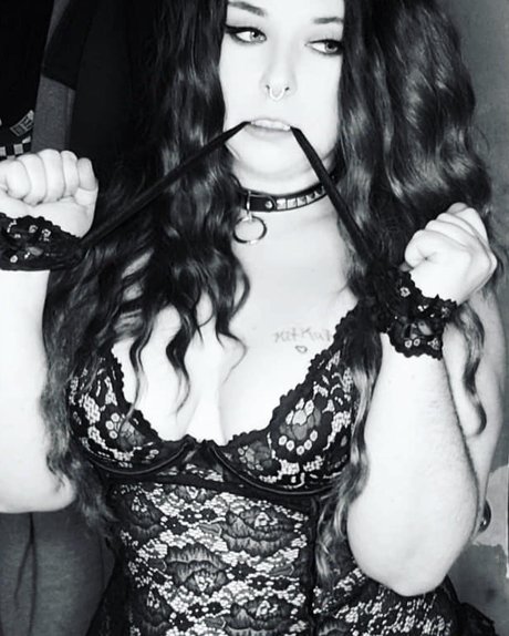 Living viva Lexi xxx pornografische bild