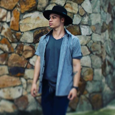 Kevin Abadia erotische hübsche bilder