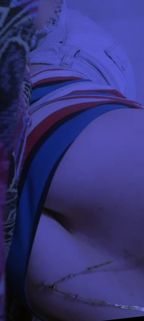 Elyn Valdez exklusive nacktheit bilder