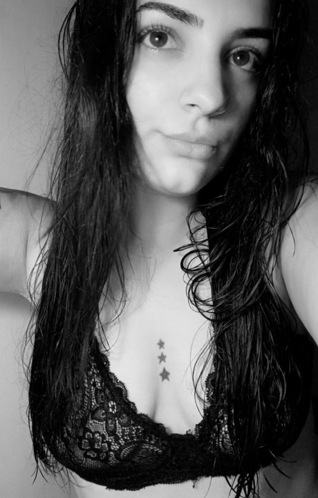 Luc a Victoria nackt pornographische bild