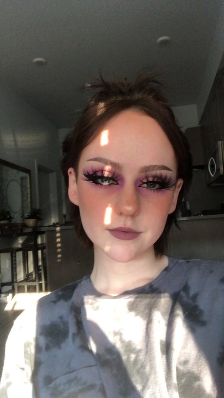 Marci June nackt pornostar galerie