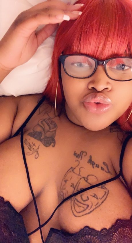 Mara Redd porno hübsche bilder