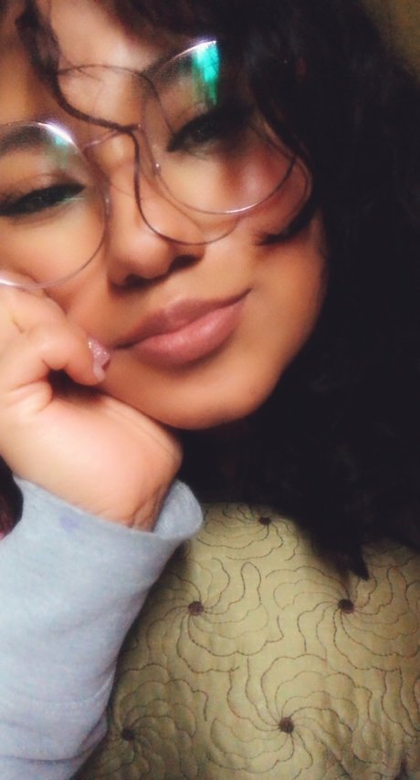 Pilar MM porno perfekte fotos