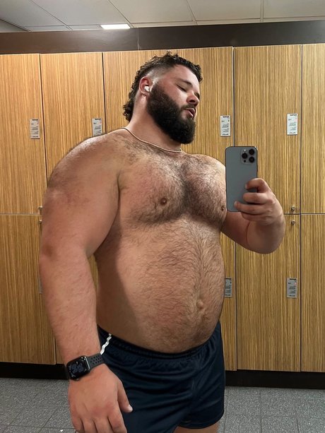 MEATYHENRI porno foto