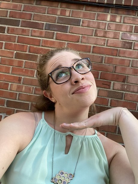 M Bee nacktheit pornostar bild