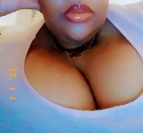 Maya J model porno foto