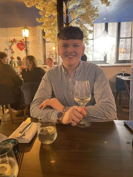 Max Greeley freie xxx bilder