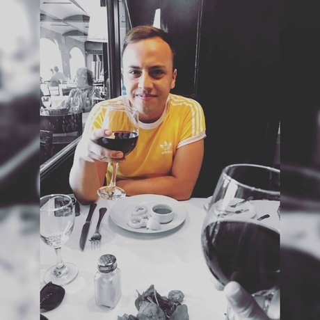 Mathias Gonz lez erotische pornografische fotos