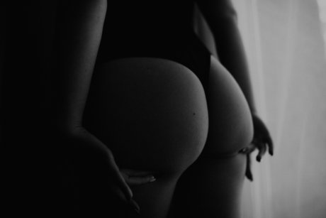 Mila Grace nackte pornostar galerie