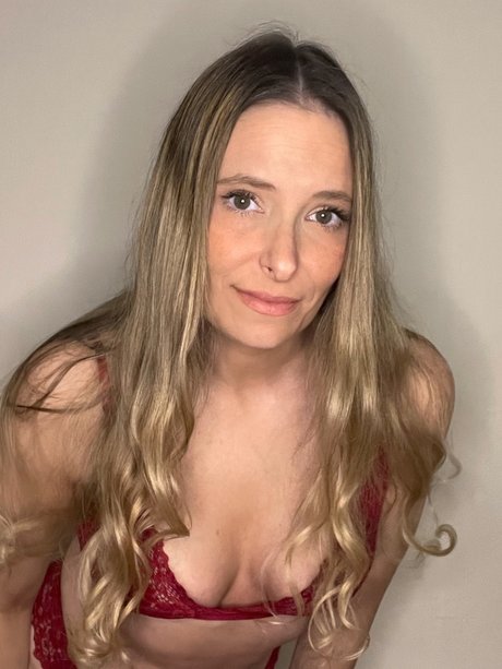 Mila Embers freie hübsche galerien