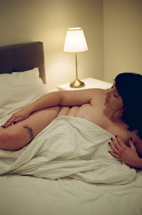 Mickey Beebop NO PPV hd porno archiv