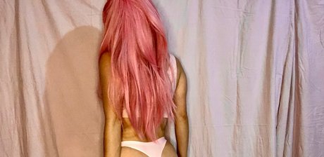 Mia Zhizah nackte pornostar galerie