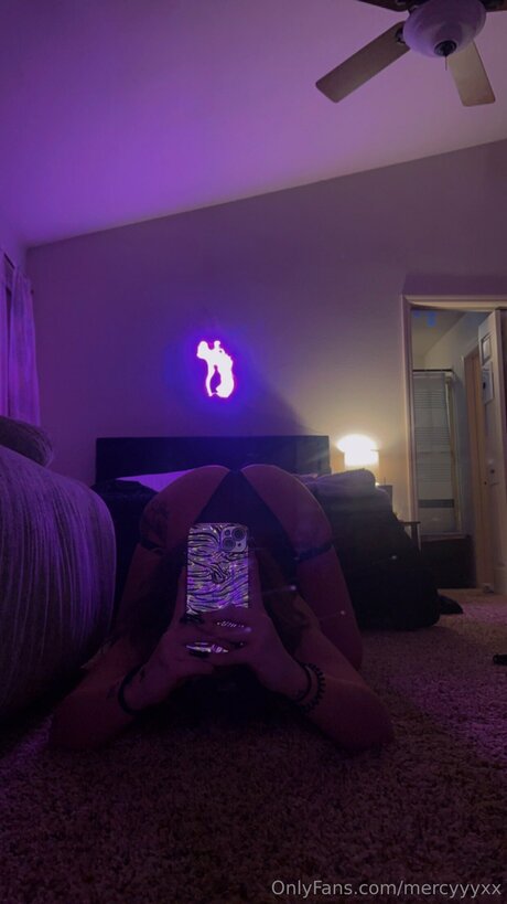 mercyyyxx schöne nette foto