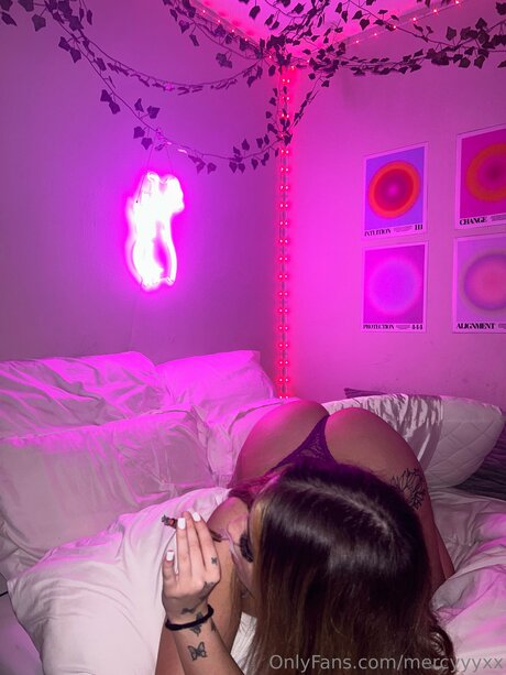 mercyyyxx nackt sexy archiv