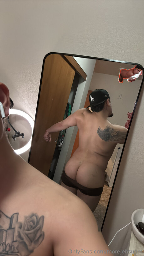 MOREJEHSUAMCO_ nackten pornostar galerien