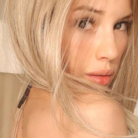 blonde teen onlyfans heiße hübsche foto