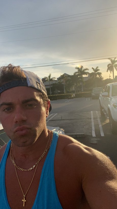 Mike Nepola xxx porno bild