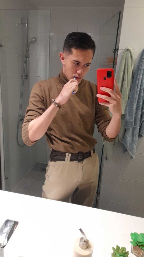 Miguel Maya erotische schöne bild