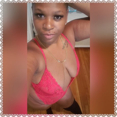 Mistress Ebony model heiße bilder