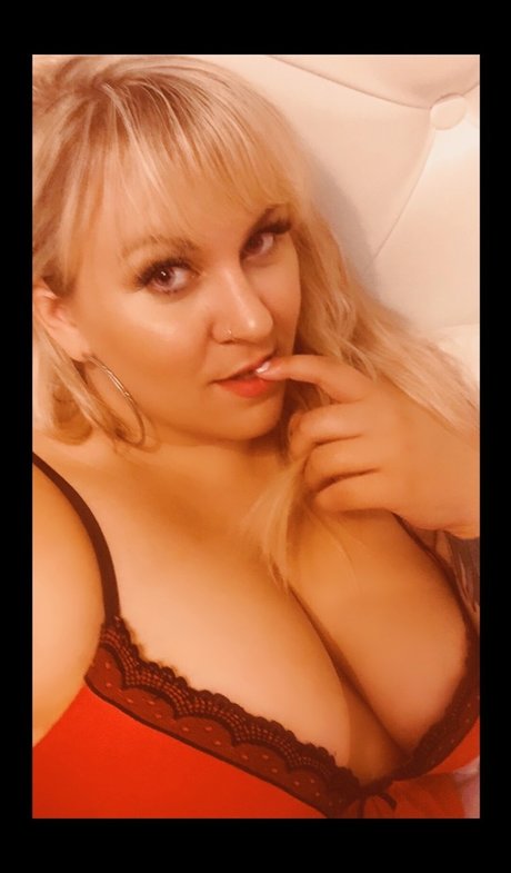 Layla Asher nacktheit pornostar foto