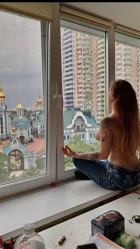 Naughty Unicorn model perfekte bild