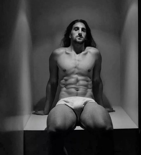 Nachioz schauspielerin akt foto