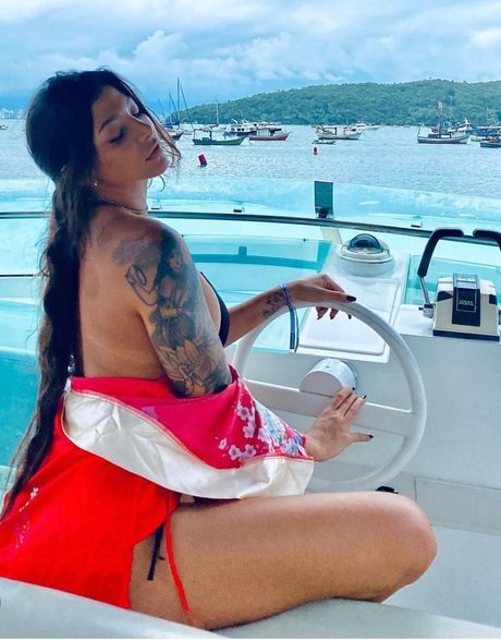 Your poison nacktheit top bild