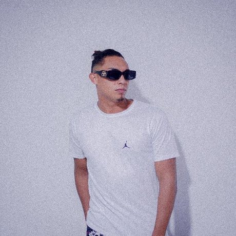 Mr jota nacktheit exklusive bild