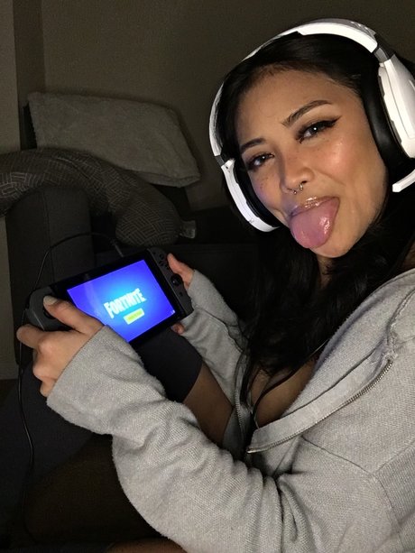 Moxie_ hübsche perfekte galerie