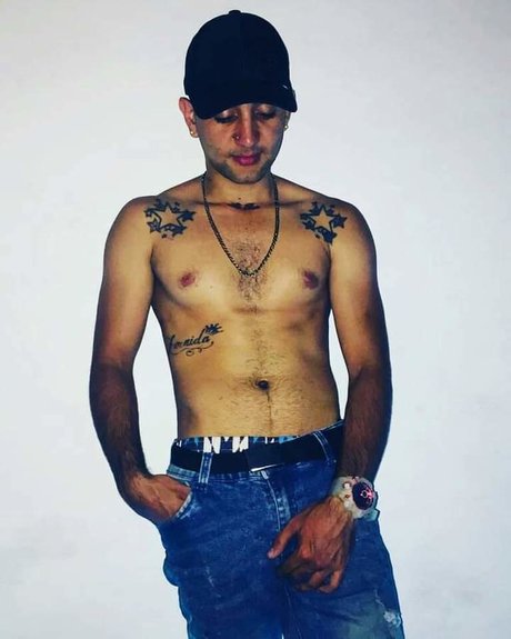 Alexis98 model top bild