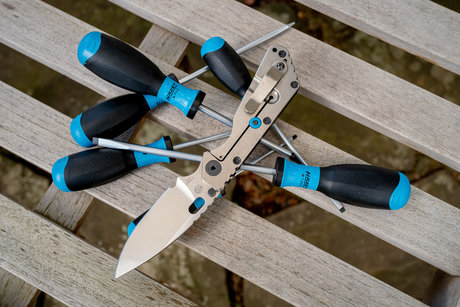 Naughty Knives kostenlose erwachsene bild