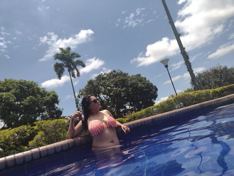 Nati Cm heiße nackte bild