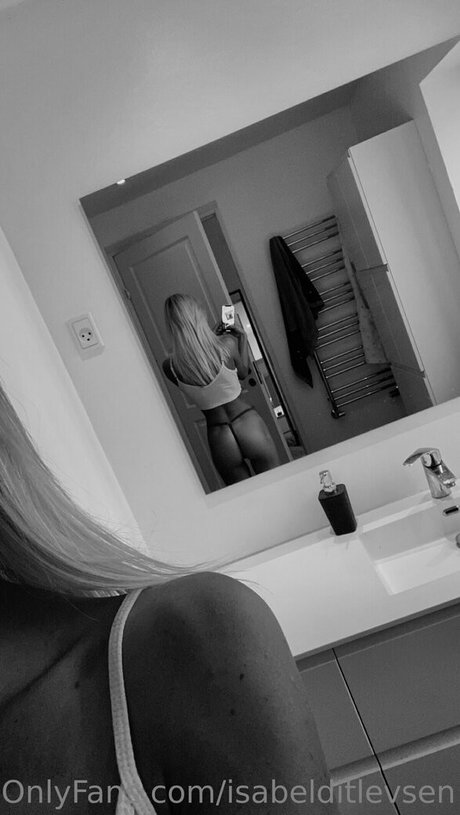 isabelditlevsen schöne pornostar bild