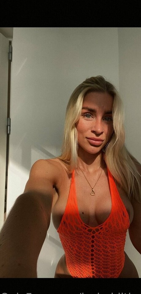 isabelditlevsen schöne hübsche bild