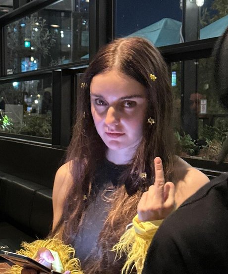 milf-strip onlyfans beste exklusive bild