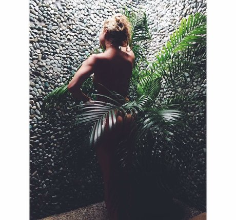 durchbohrte onlyfans top nackten galerie