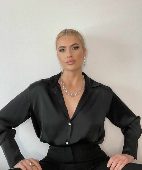 Adriana Abenia top kunst bild