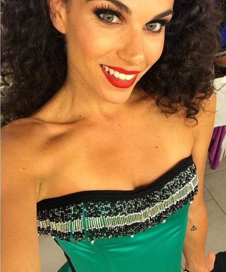 Ariadna Hafez erotische pornographische bilder