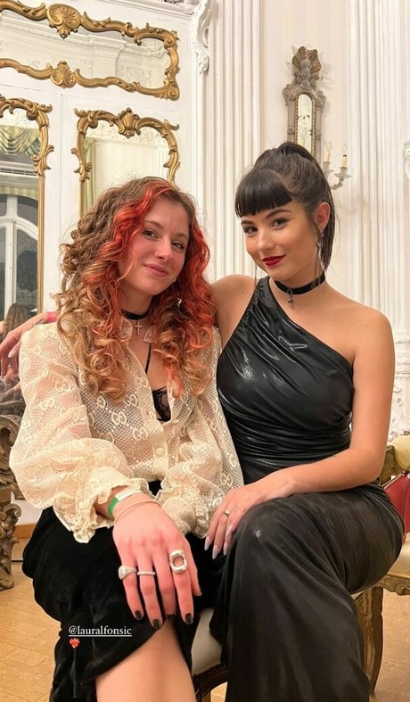 teen-orgie onlyfans erwachsene top foto