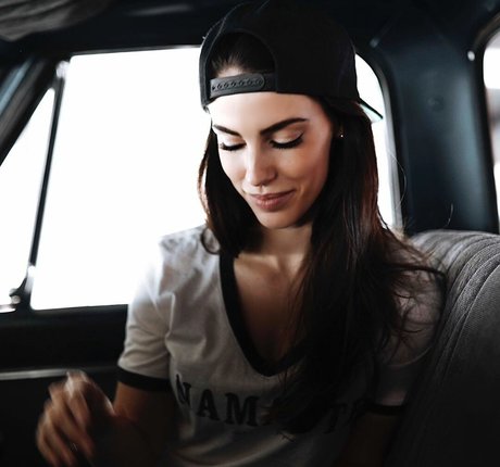 Jessica Lowndes Profilbild