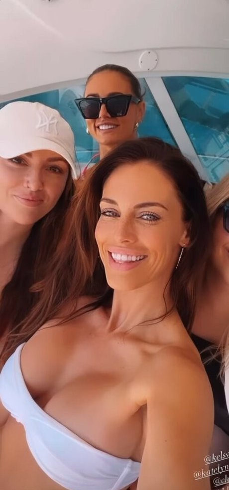 Jessica Lowndes Bilder