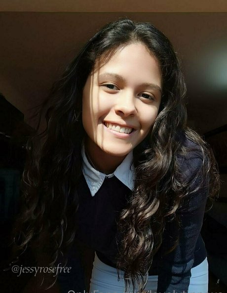 lovelytinnaxo heiße bild