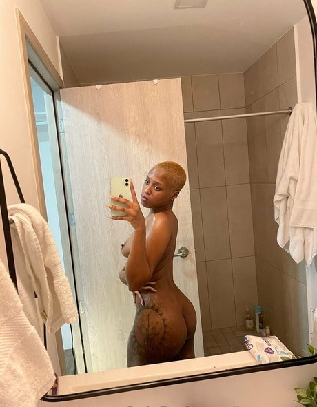 kysersaiso perfekte nackt fotos