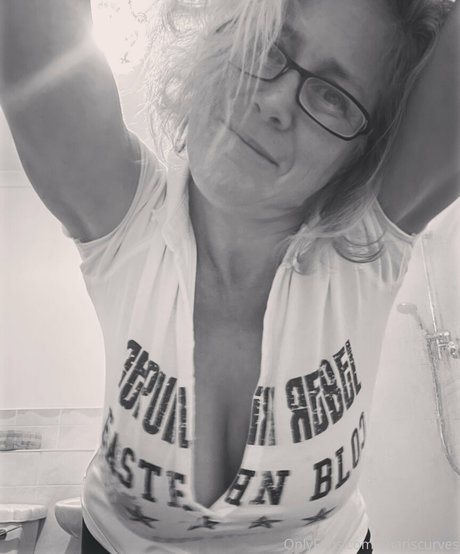 khariscurves perfekte erotische galerie